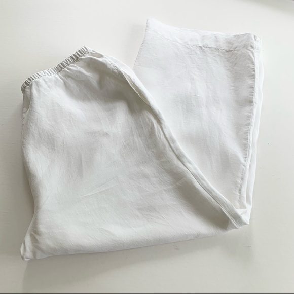 Clay Get Comfortable Cropped Linen Pants - Picture 3 of 7